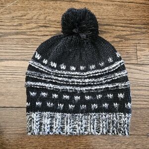 PB. Black & White Winter Hat W/ Fuzzy Ball
